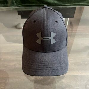 Under Armour Men's Dark Gray Hat